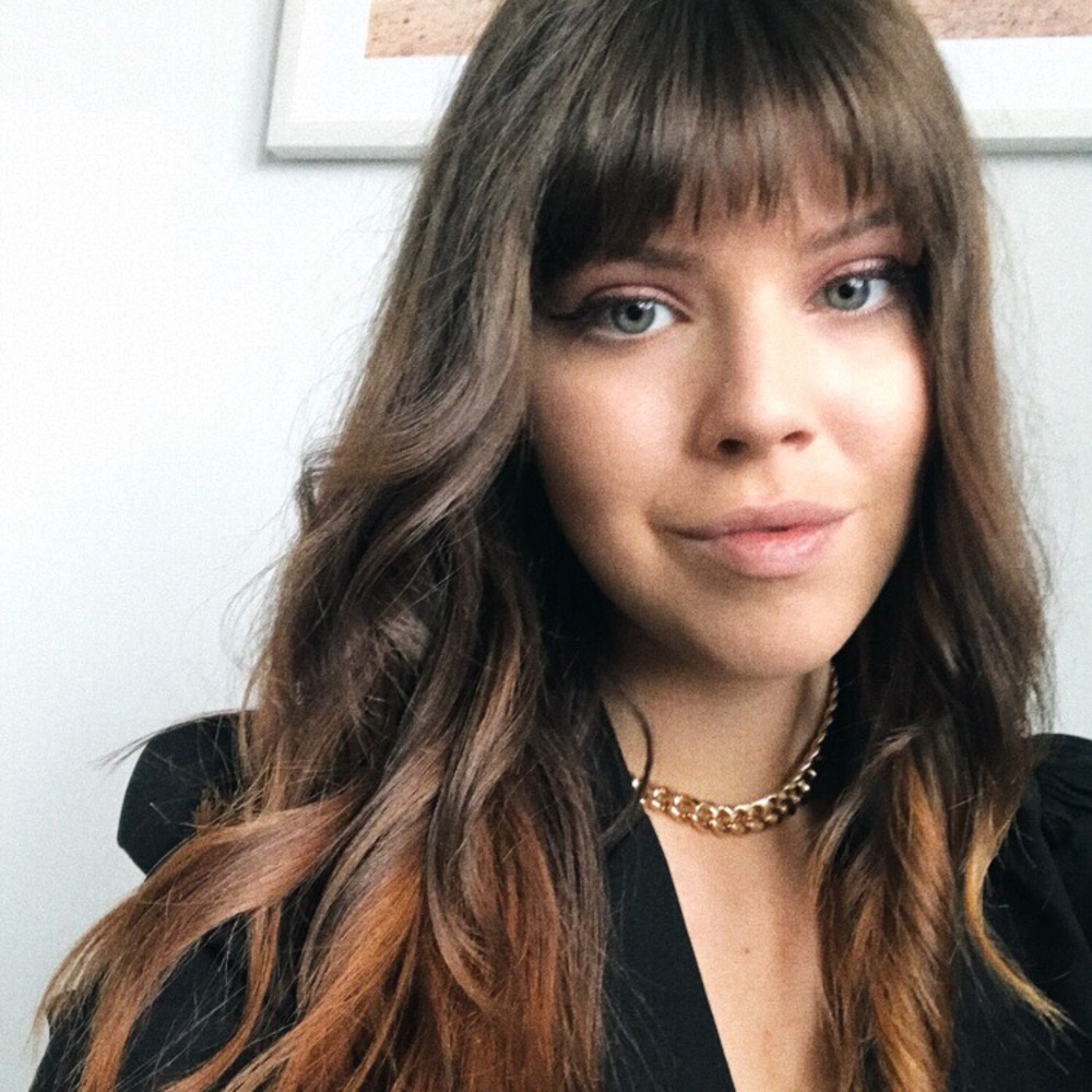 Meet your Posher, Laura